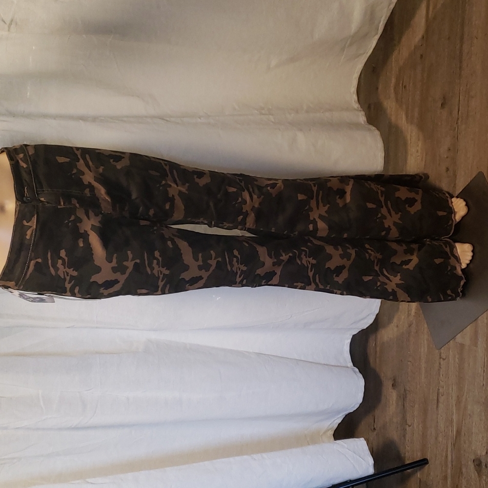L & B Flare Camo Pants Size 8